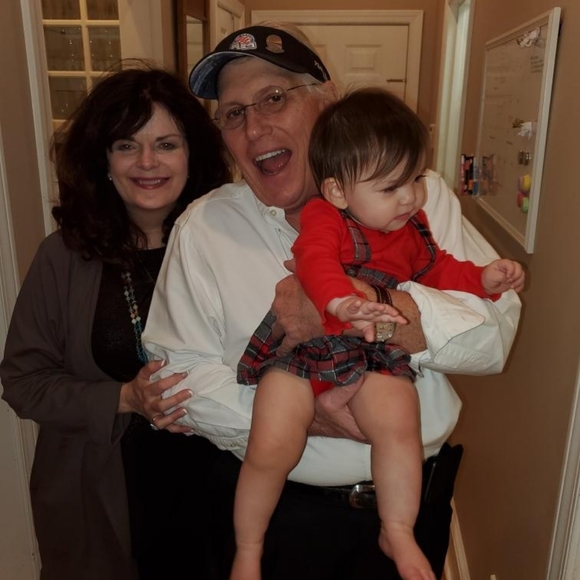 Meet your Posher, Lisa - Picture 2 of 4